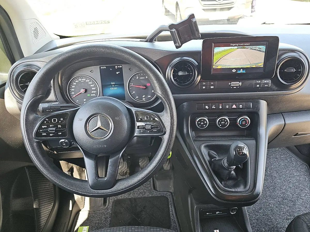 110 CDI L1 Cruise control, Airco, Pdc, Carplay, Navi, Camera
