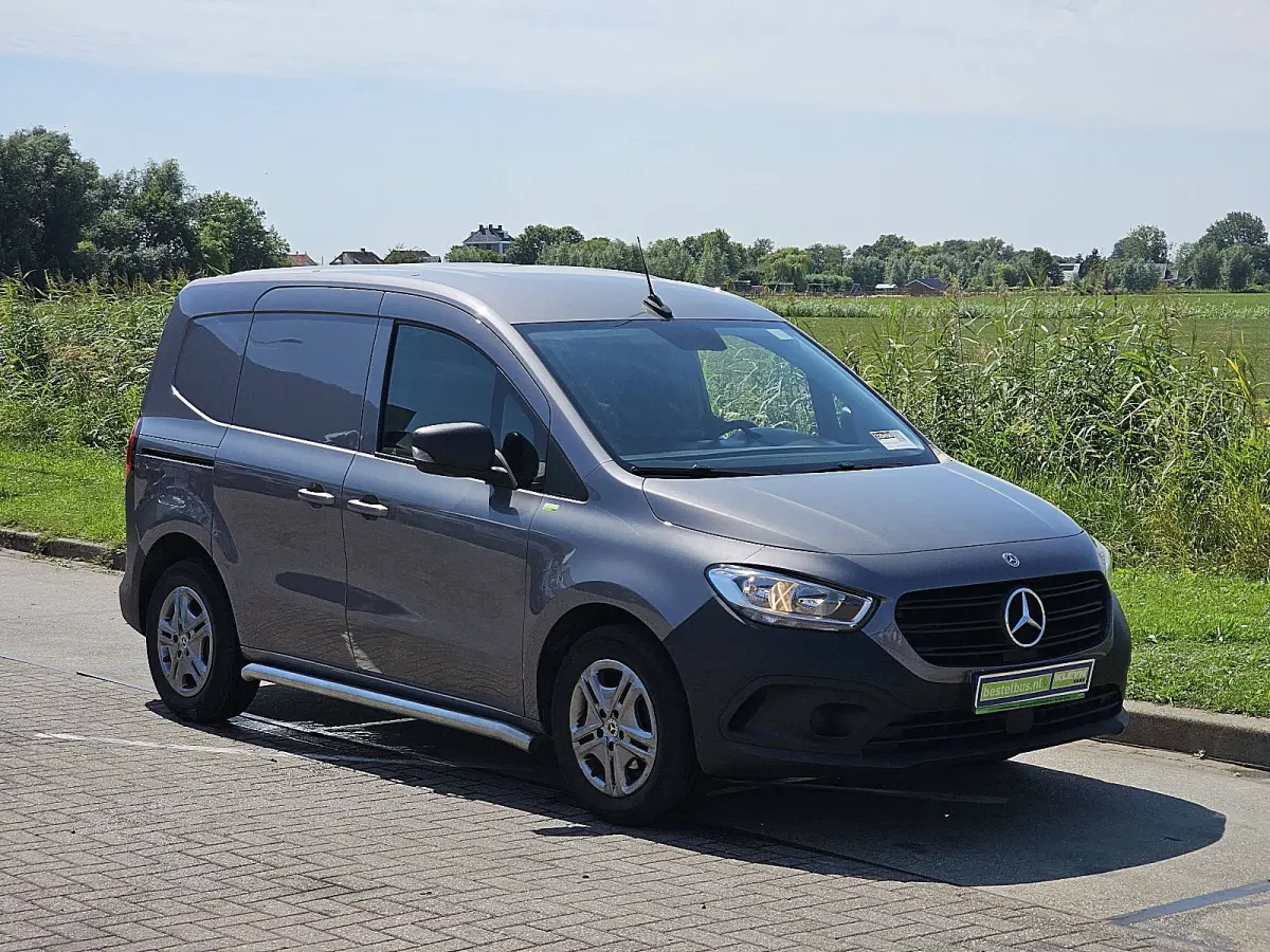 110 CDI L1 Cruise control, Airco, Pdc, Carplay, Navi, Camera