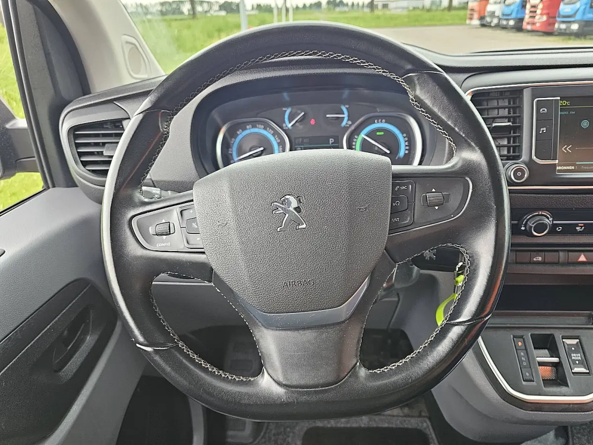 Standard Premium 75 kWh L2, 330Km WLTP, Snelladen, Cruise control, Airco, Pdc, Carplay, Camera, 1e Eigenaar, Oh-Historie