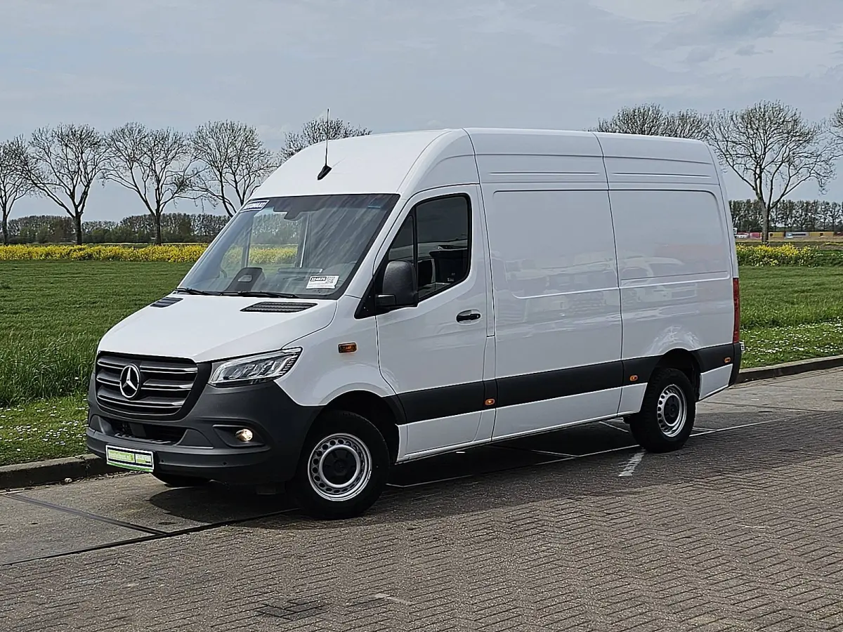 317 L2H2 RWD Mbux 10 LED Navi Automaat PDC Airco Camera BPM VRIJ Euro6 170 PK!
