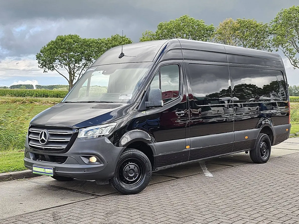 319 1.9 CDI L3H2 RWD Cruise control, Airco, Pdc, Navi, Carplay, 360° Camera, Stoelverwarming, LED, Mbux10, 3-Zits/Leer, Euro6, Bpm-Vrij