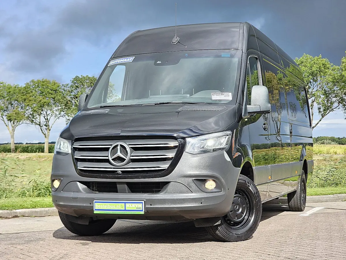 319 1.9 CDI L3H2 RWD Cruise control, Airco, Pdc, Navi, Carplay, 360° Camera, Stoelverwarming, LED, Mbux10, 3-Zits/Leer, Euro6, Bpm-Vrij