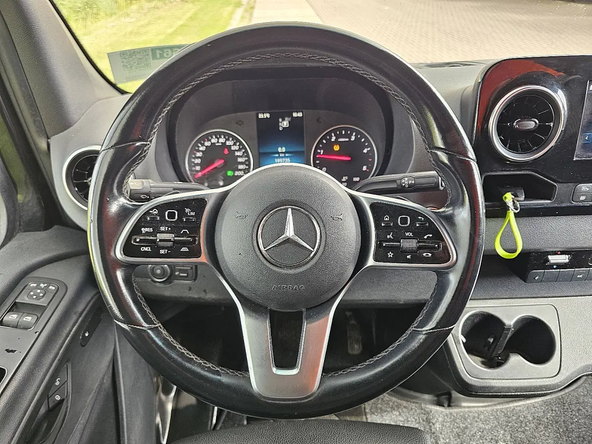 319 1.9 CDI L3H2 RWD Cruise control, Airco, Pdc, Navi, Carplay, 360° Camera, Stoelverwarming, LED, Mbux10, 3-Zits/Leer, Euro6, Bpm-Vrij