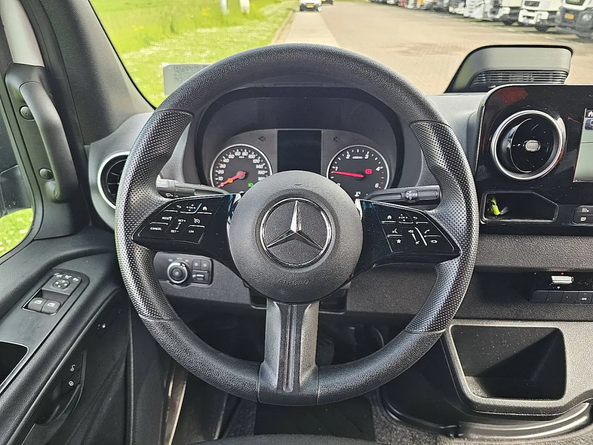 315 1.9 CDI L2H2 Pro L2H2 LED Mbux RWD Euro6 Airco Automaat Facelift Navi BPM-Vrij 170Pk Euro6 Camera