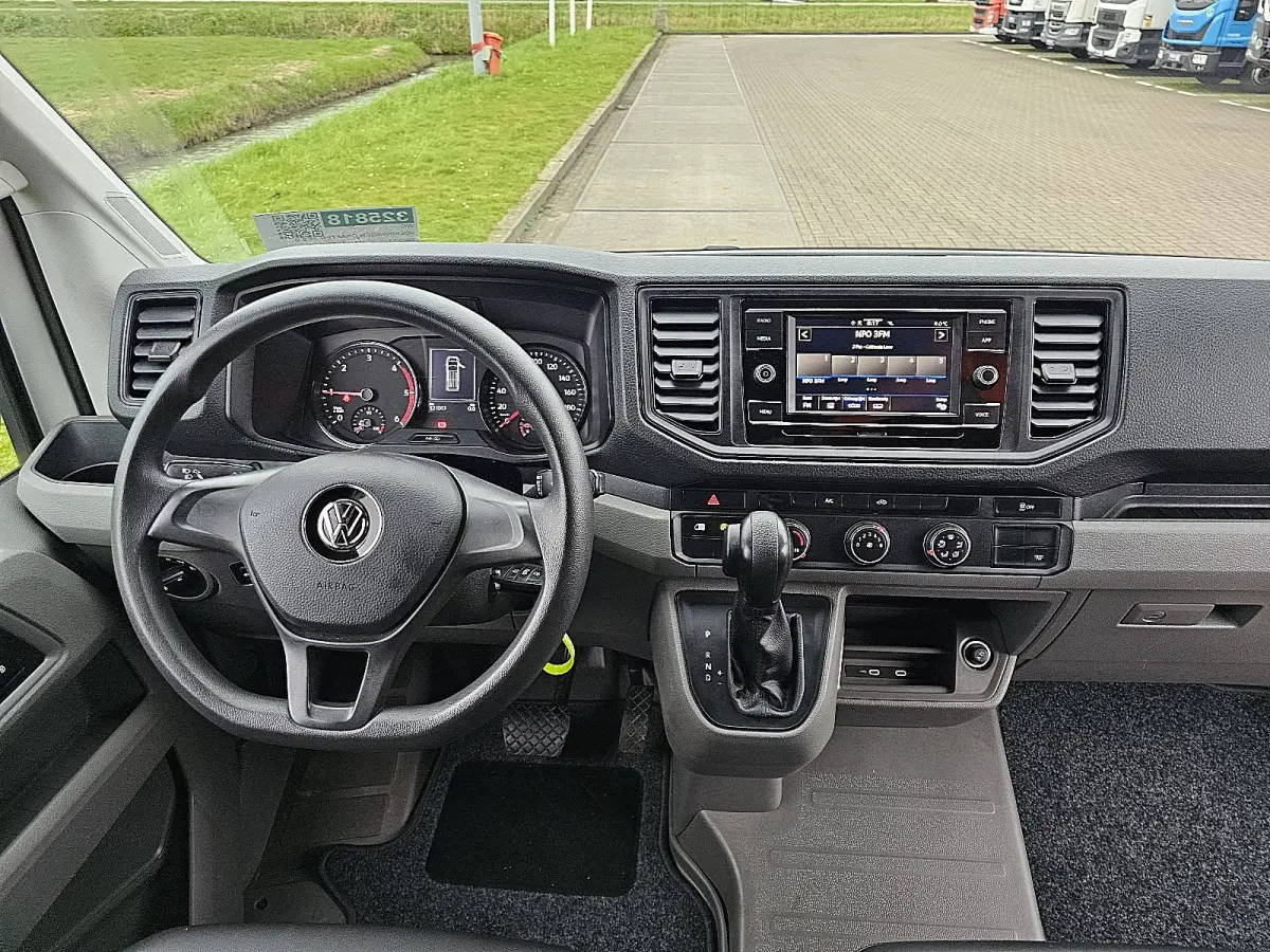 35 2.0 TDI L3H3 140Pk Aut Trekhaak Camera CarPlay Leer Euro6!