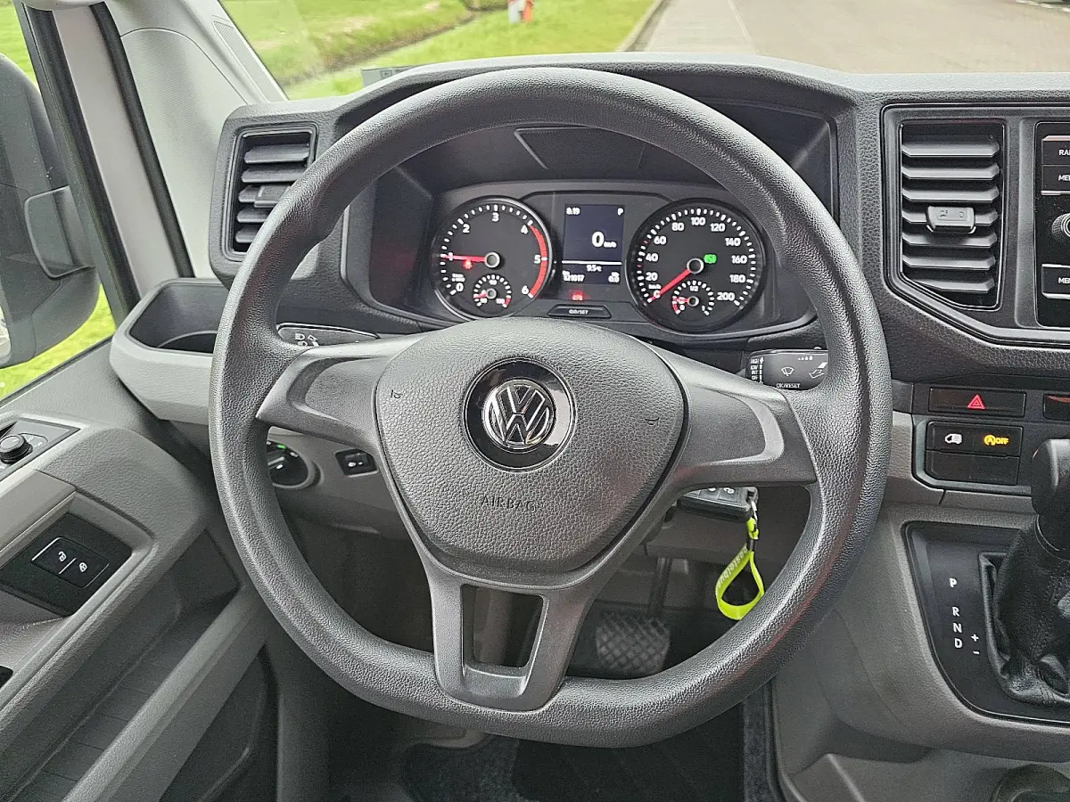 35 2.0 TDI L3H3 140Pk Aut Trekhaak Camera CarPlay Leer Euro6!