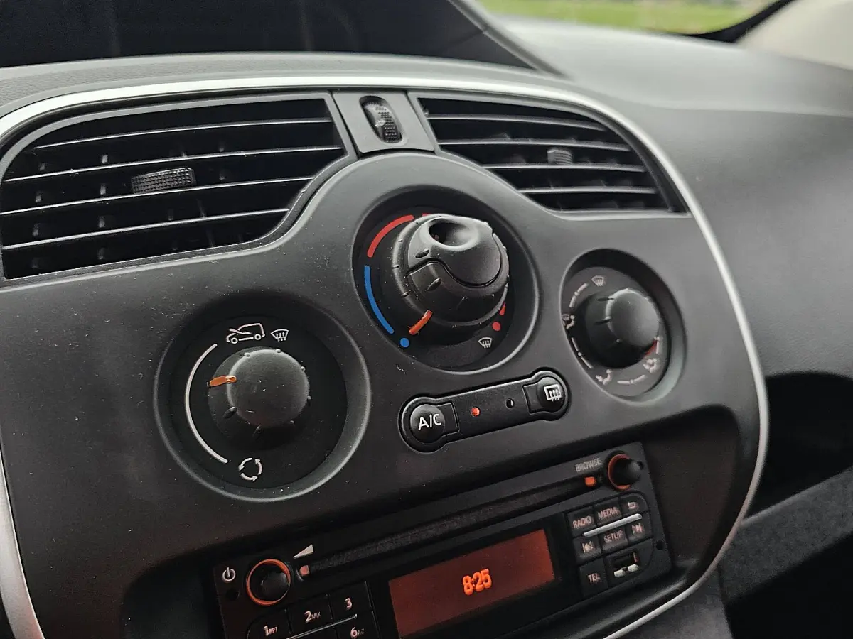 1.5 Blue dCi 80 L1H1 Comfort Cruise control, Airco, Pdc, 2XZijdeur, NAP, 1e Eigenaar