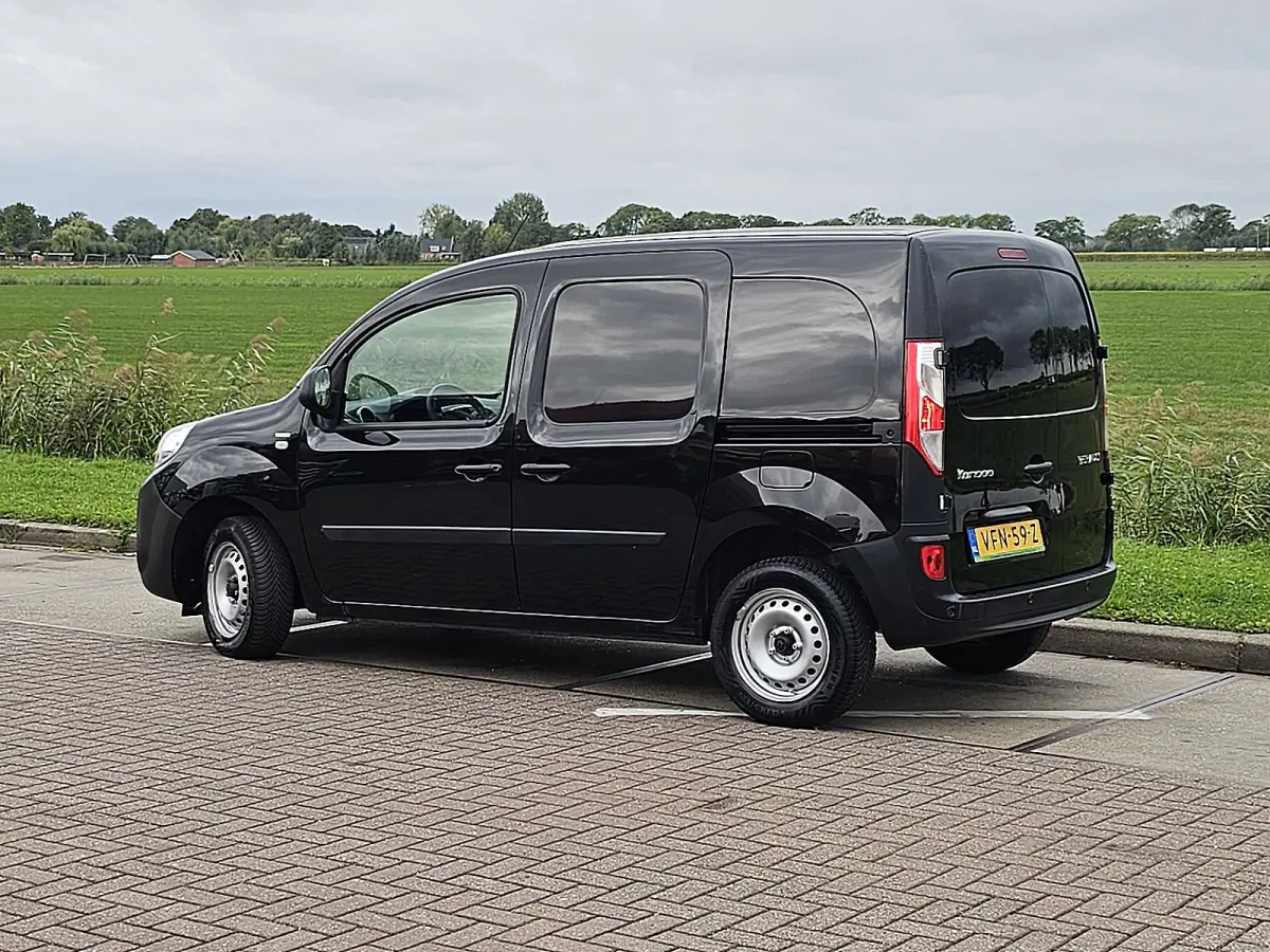 1.5 Blue dCi 80 L1H1 Comfort Cruise control, Airco, Pdc, 2XZijdeur, NAP, 1e Eigenaar