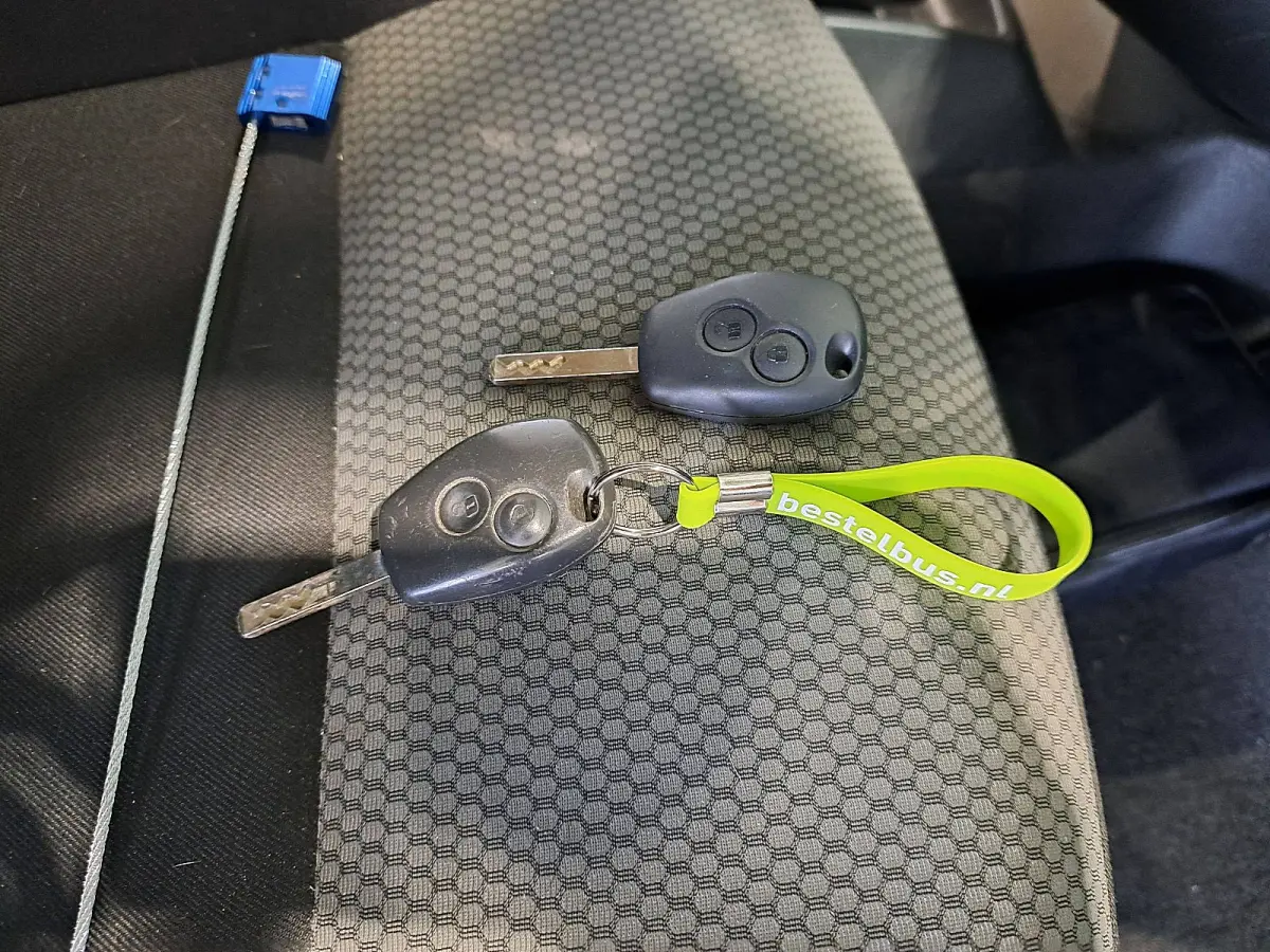 1.5 Blue dCi 80 L1H1 Comfort Cruise control, Airco, Pdc, 2XZijdeur, NAP, 1e Eigenaar