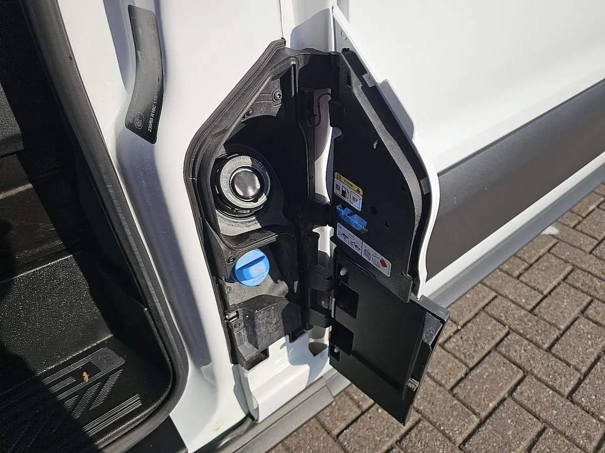 350 2.0 TDCI L4H3 Trend 131pk | Camera | Navi | Verlengde Fabrieksgarantie | Parkeersensoren | 3zits | 256° deuren