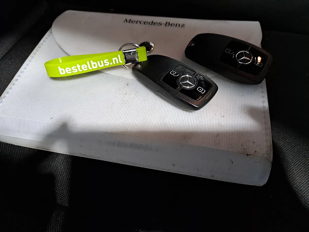 315 L2H1 RWD Koeler carrier, Cruise control, Tachograaf, Pdc, Carplay, 360 Gr.- Camera, Lane-assit, Stoelverwarming, Dodehoek detectie,