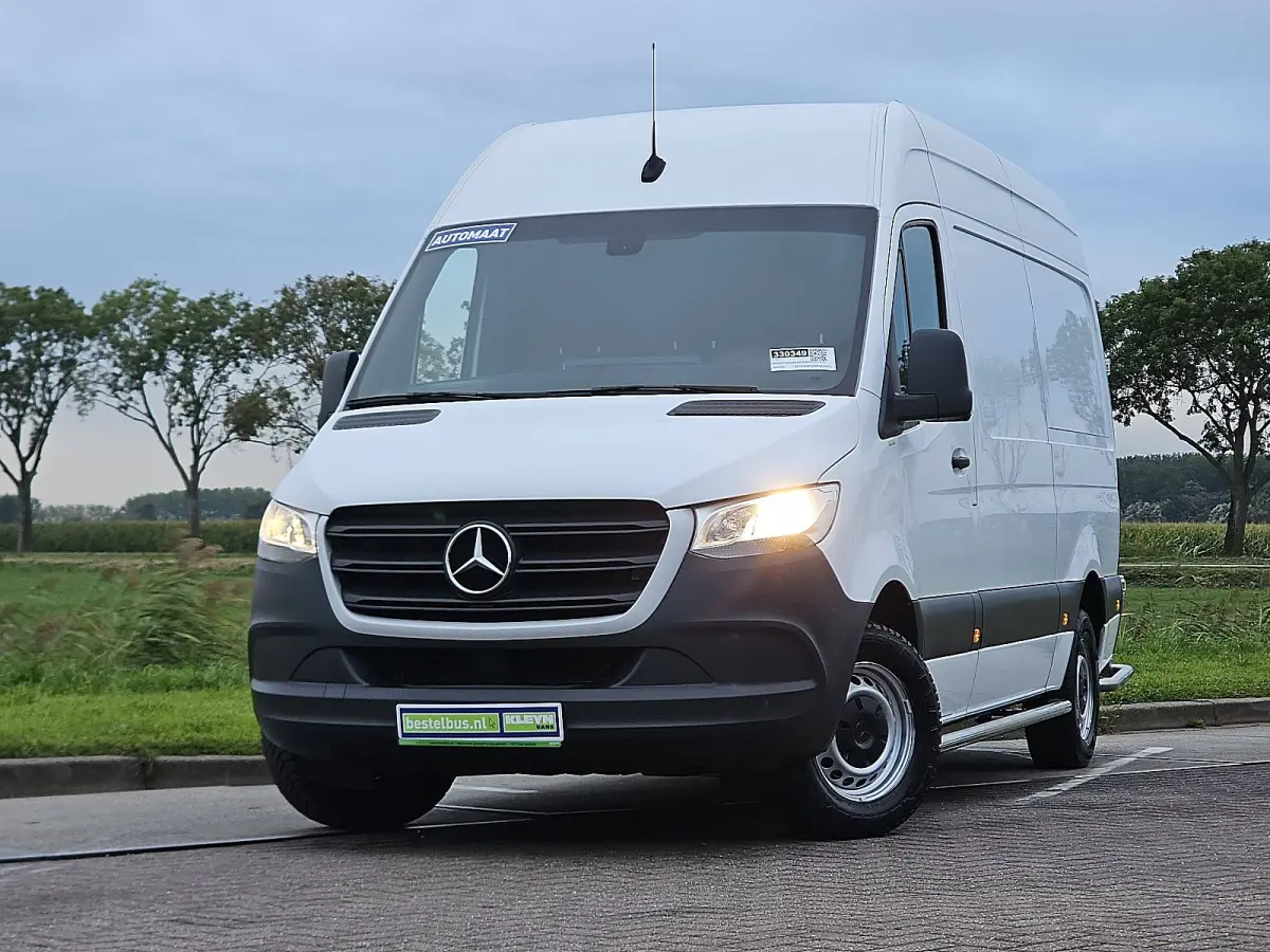315 L2H2 RWD Cruise control, Airco, Carplay, Camera, Dodehoek detectie, Automaat, Orgineel NL