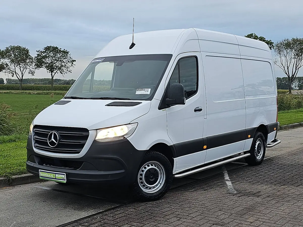 315 L2H2 RWD Cruise control, Airco, Carplay, Camera, Dodehoek detectie, Automaat, Orgineel NL