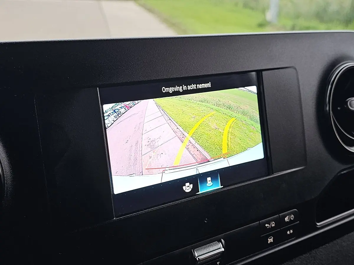 315 L2H2 RWD Cruise control, Airco, Carplay, Camera, Dodehoek detectie, Automaat, Orgineel NL
