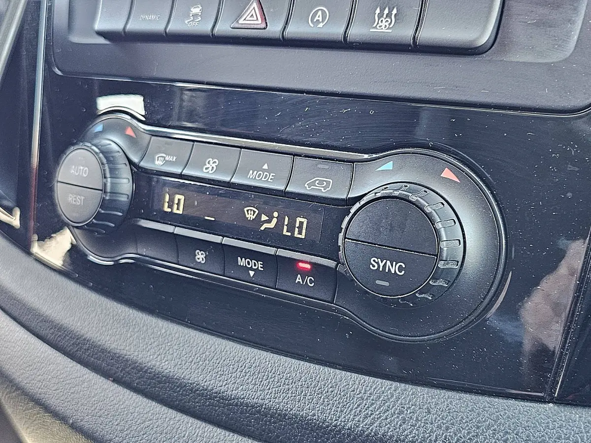 114 CDI L2 LED 2xZijdeur Airco/ECC Automaat Adaptieve Cruise Bumpers-Kleur Achterdeuren Navi Euro6