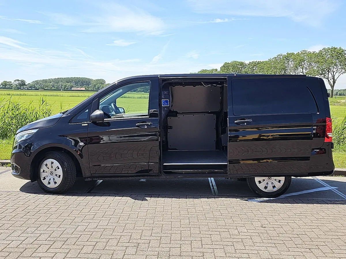114 CDI L2 LED 2xZijdeur Airco/ECC Automaat Adaptieve Cruise Bumpers-Kleur Achterdeuren Navi Euro6