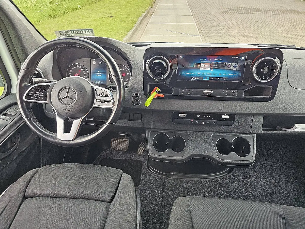 316 2.2 CDI EURO VI-D Bakwagen Laadklep Zijdeur Spoiler Automaat Lat-om-Lat Betimmerd Euro6 Navi 163Pk Dubbellucht NAP