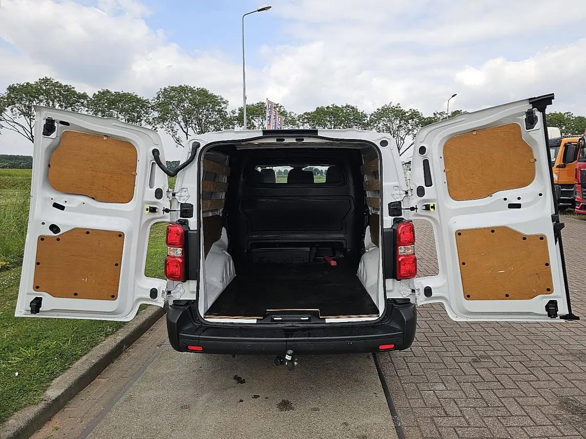 2.0 Diesel 145 L3 DC XL, dubbele cabine, airco, navi, pdcl, trekhaak