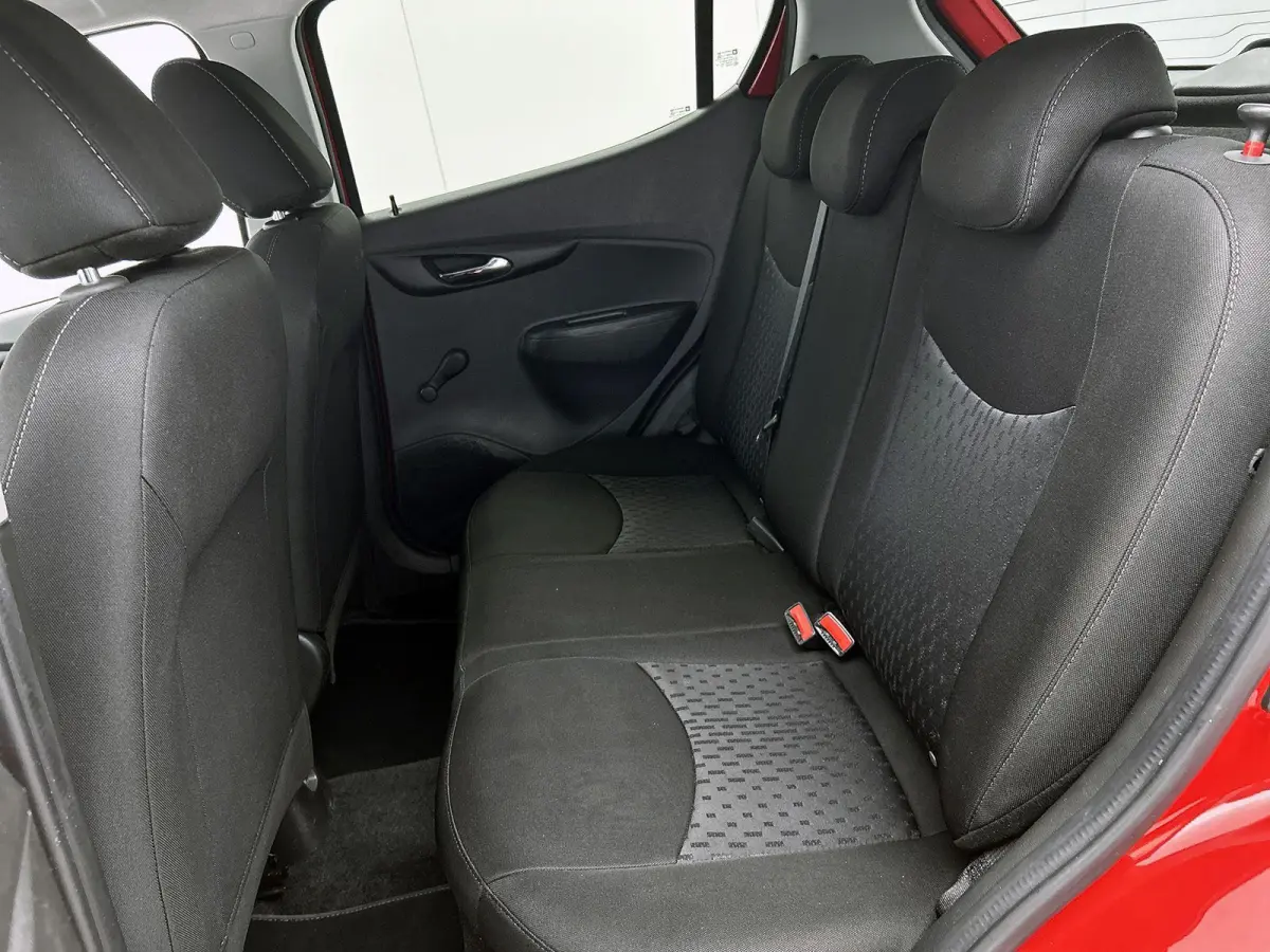 1.0 72pk Online Edition | Apple Carplay/Android Auto | Airco | Cruise Control | IsoFix | 15"LMV |
