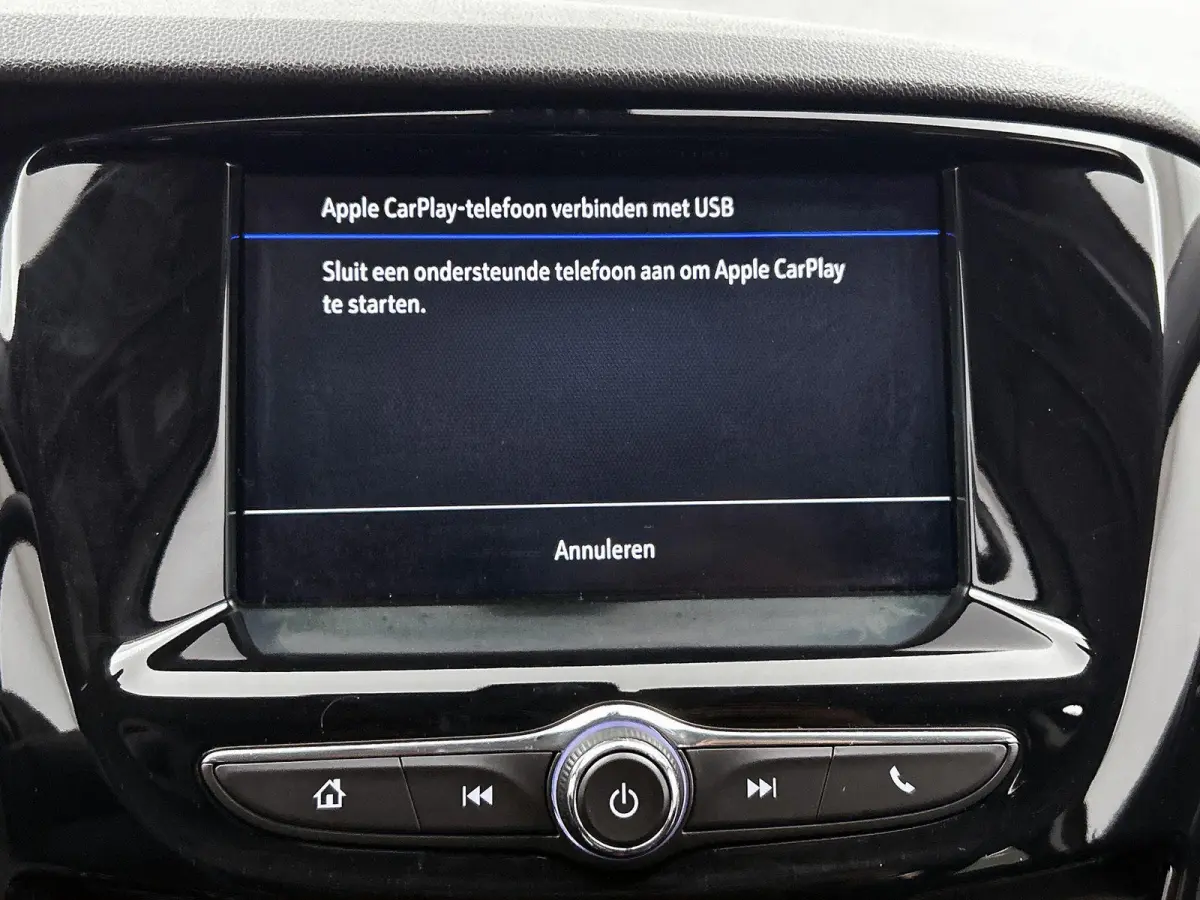 1.0 72pk Online Edition | Apple Carplay/Android Auto | Airco | Cruise Control | IsoFix | 15"LMV |