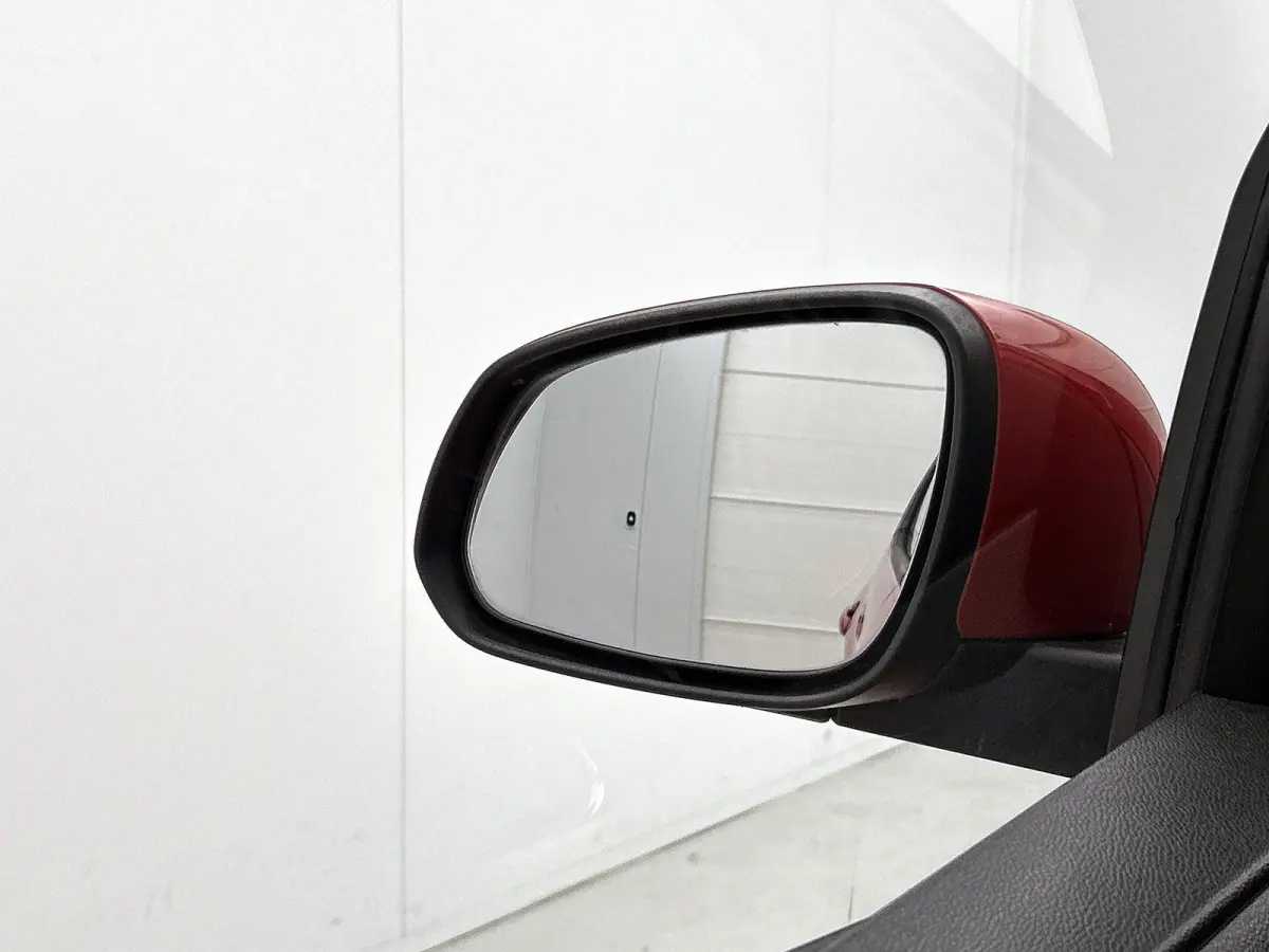 1.0 72pk Online Edition | Apple Carplay/Android Auto | Airco | Cruise Control | IsoFix | 15"LMV |