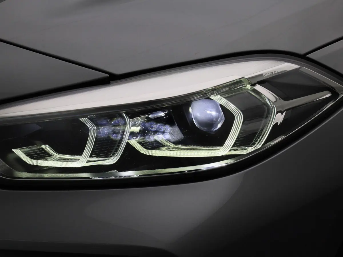 118i Executive | AUTOMAAT | CARPLAY | LICHTMETALEN VELGEN | 12 MAANDEN BOVAGGARANTIE |