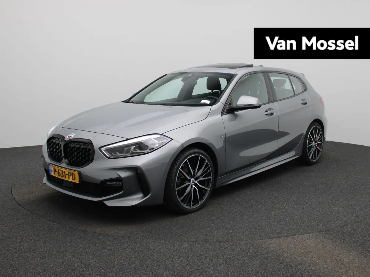 118i Executive | AUTOMAAT | CARPLAY | LICHTMETALEN VELGEN | 12 MAANDEN BOVAGGARANTIE |