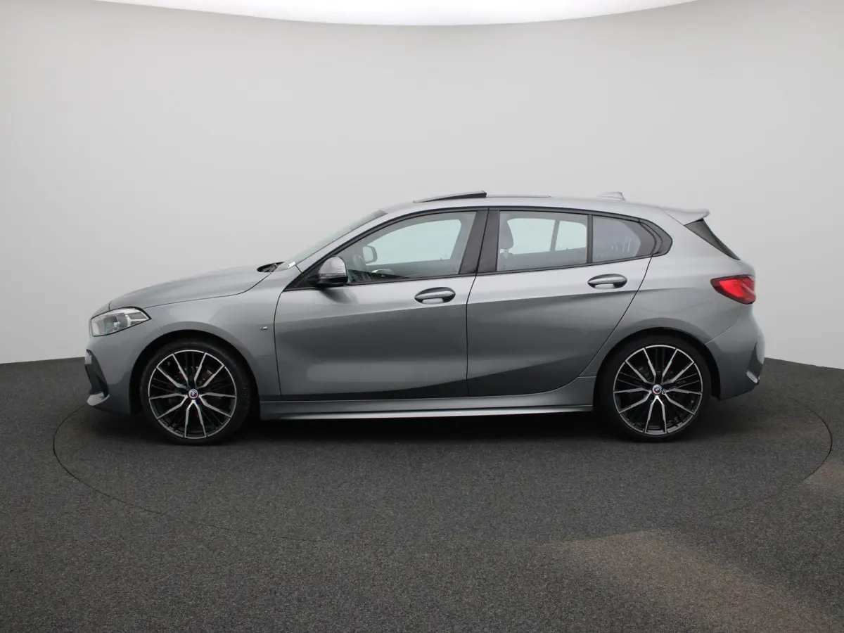 118i Executive | AUTOMAAT | CARPLAY | LICHTMETALEN VELGEN | 12 MAANDEN BOVAGGARANTIE |