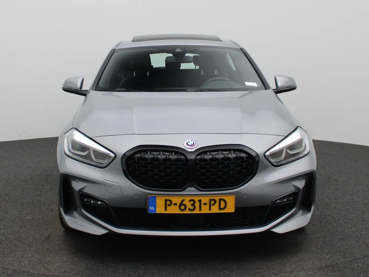 118i Executive | AUTOMAAT | CARPLAY | LICHTMETALEN VELGEN | 12 MAANDEN BOVAGGARANTIE |