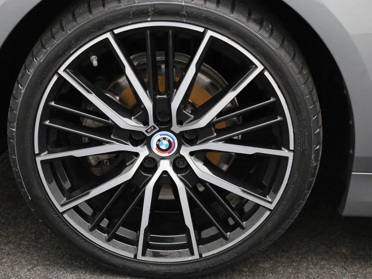 118i Executive | AUTOMAAT | CARPLAY | LICHTMETALEN VELGEN | 12 MAANDEN BOVAGGARANTIE |