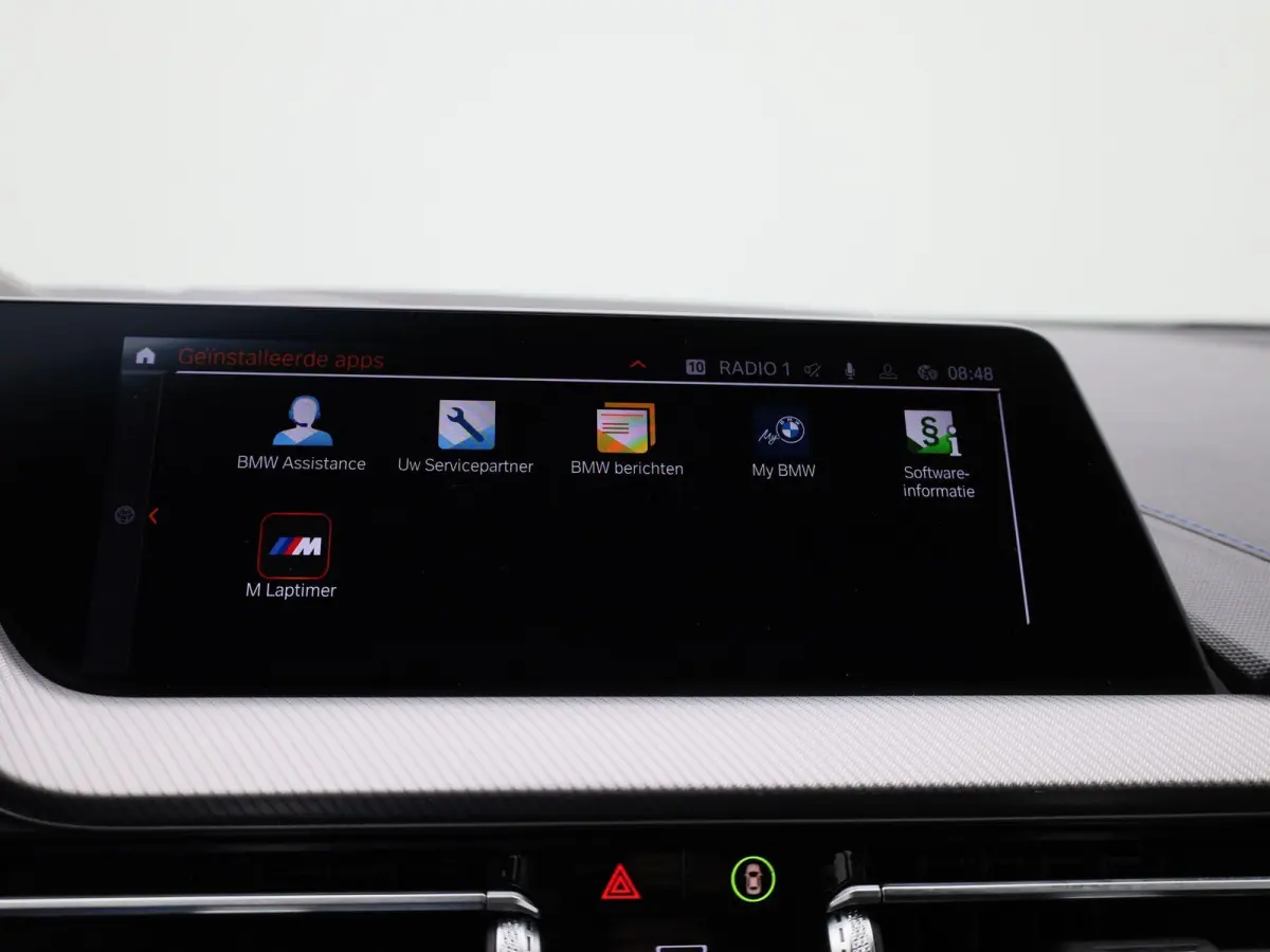 118i Executive | AUTOMAAT | CARPLAY | LICHTMETALEN VELGEN | 12 MAANDEN BOVAGGARANTIE |