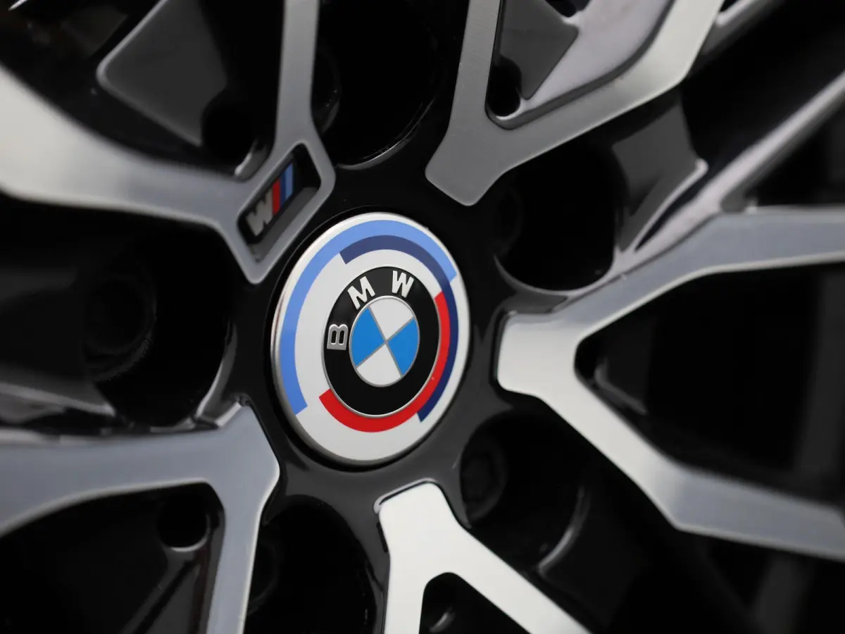 118i Executive | AUTOMAAT | CARPLAY | LICHTMETALEN VELGEN | 12 MAANDEN BOVAGGARANTIE |