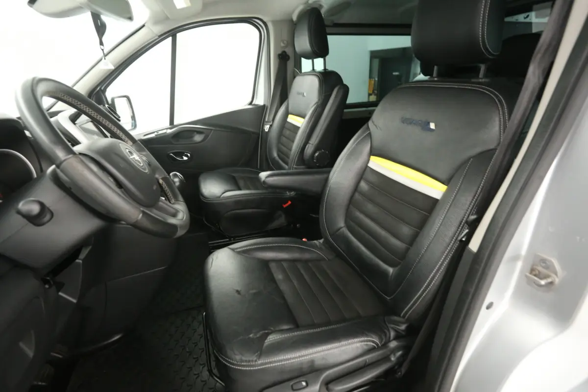 1.6 CDTI IRMSCHER 146PK L2H1 | Dubbele Cabine | Airco | Cruise | Camera | 2xSchuifdeur | Navi | LED