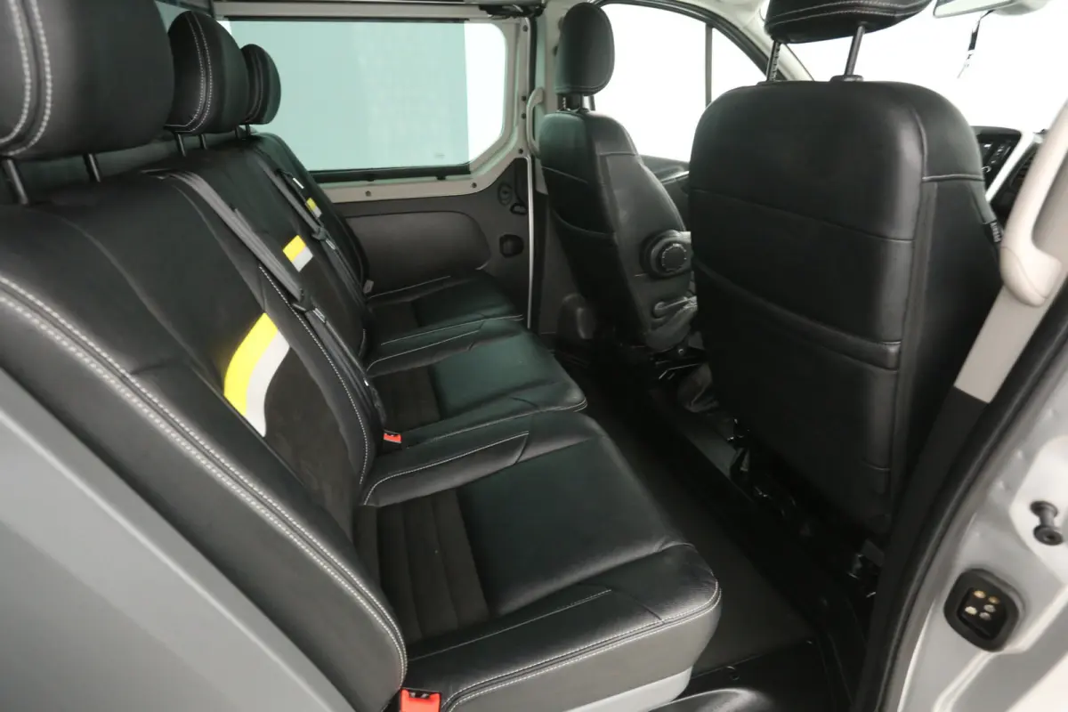 1.6 CDTI IRMSCHER 146PK L2H1 | Dubbele Cabine | Airco | Cruise | Camera | 2xSchuifdeur | Navi | LED