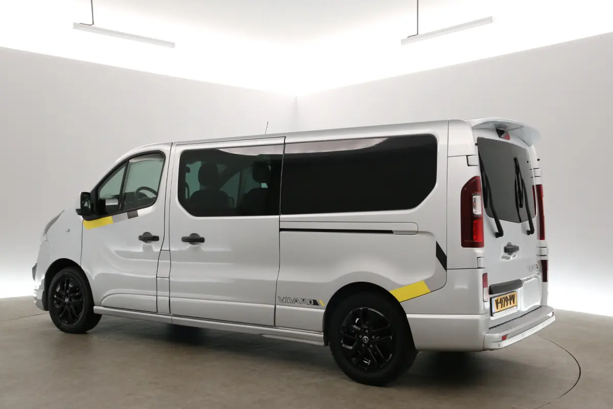 1.6 CDTI IRMSCHER 146PK L2H1 | Dubbele Cabine | Airco | Cruise | Camera | 2xSchuifdeur | Navi | LED