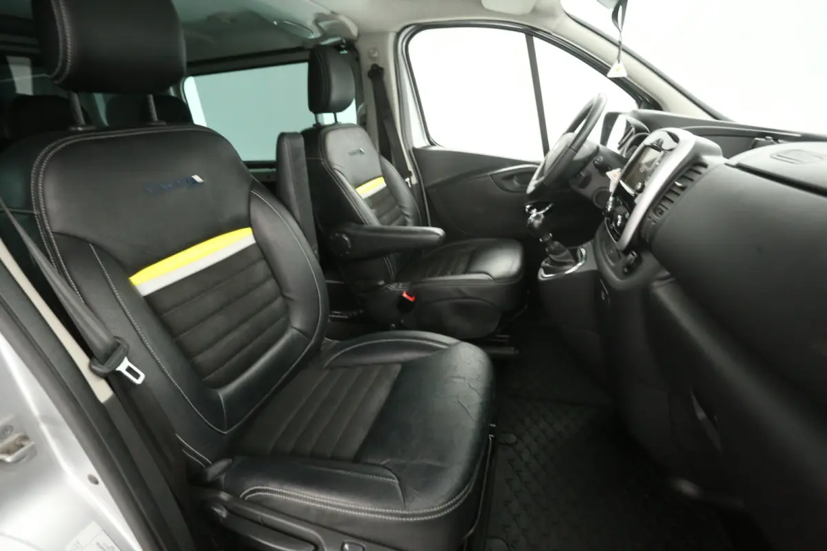 1.6 CDTI IRMSCHER 146PK L2H1 | Dubbele Cabine | Airco | Cruise | Camera | 2xSchuifdeur | Navi | LED