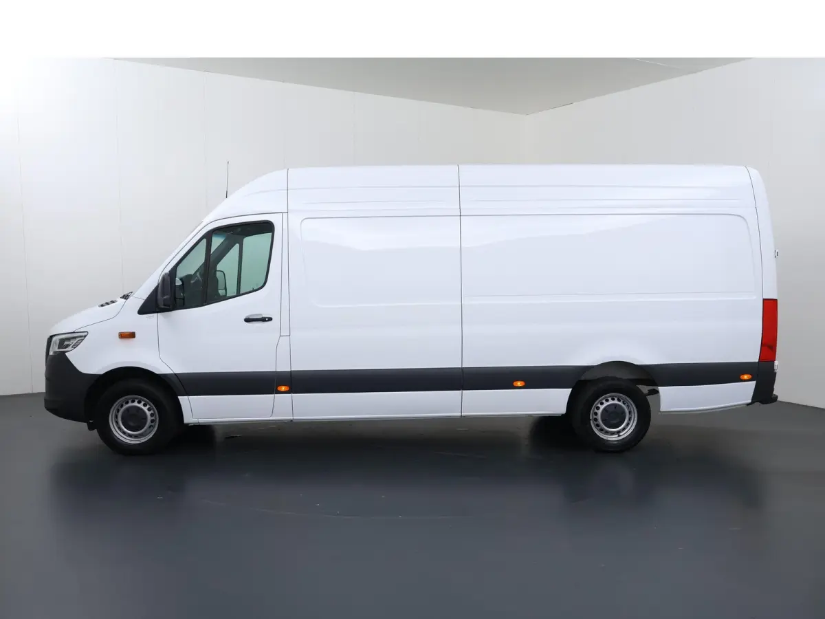317 CDI | AUT. | L3 H2 | LED KOPLAMPEN | 3-ZITS | NAVIGATIE | PARKEERCAMERA | STOELVERWARMING | CERTIFIED