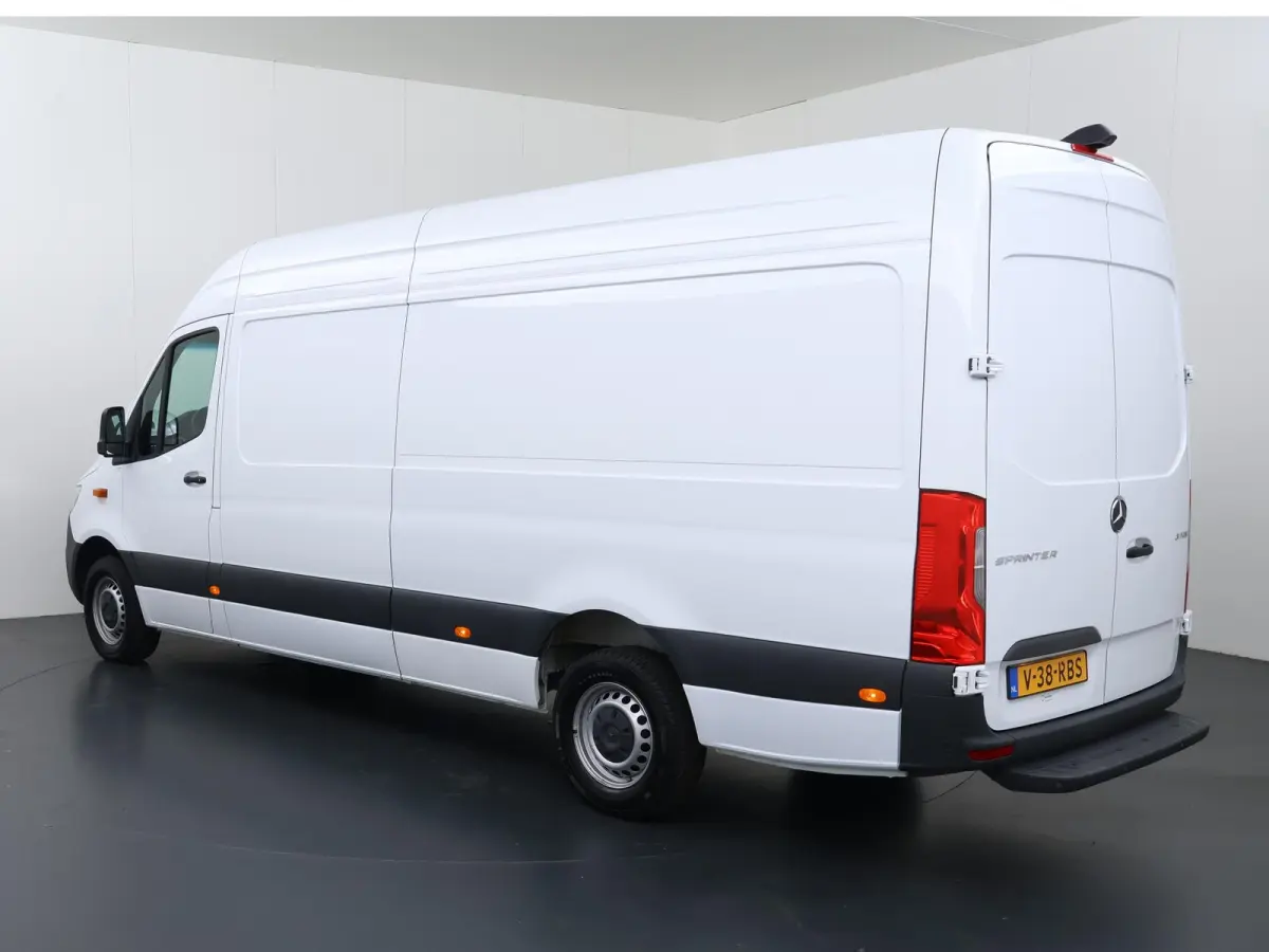 317 CDI | AUT. | L3 H2 | LED KOPLAMPEN | 3-ZITS | NAVIGATIE | PARKEERCAMERA | STOELVERWARMING | CERTIFIED