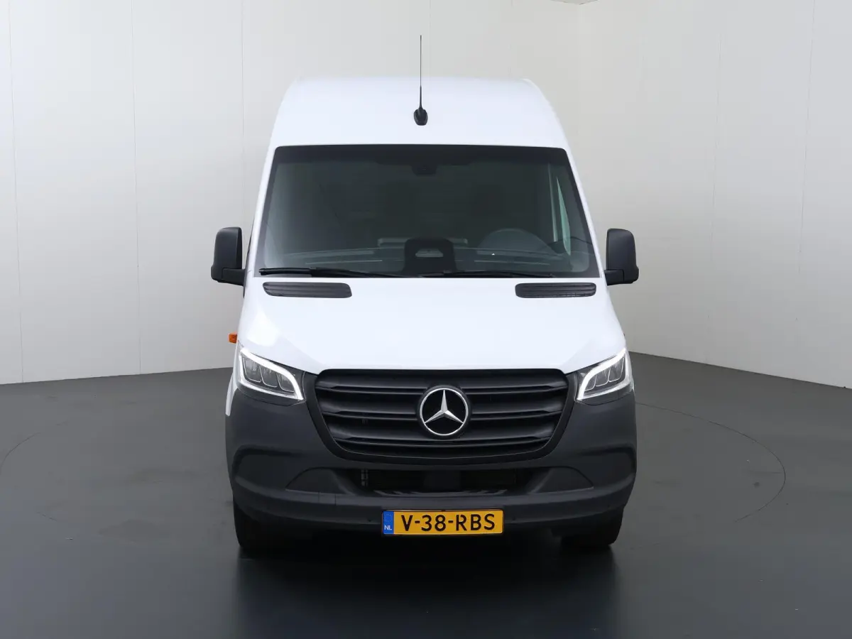 317 CDI | AUT. | L3 H2 | LED KOPLAMPEN | 3-ZITS | NAVIGATIE | PARKEERCAMERA | STOELVERWARMING | CERTIFIED