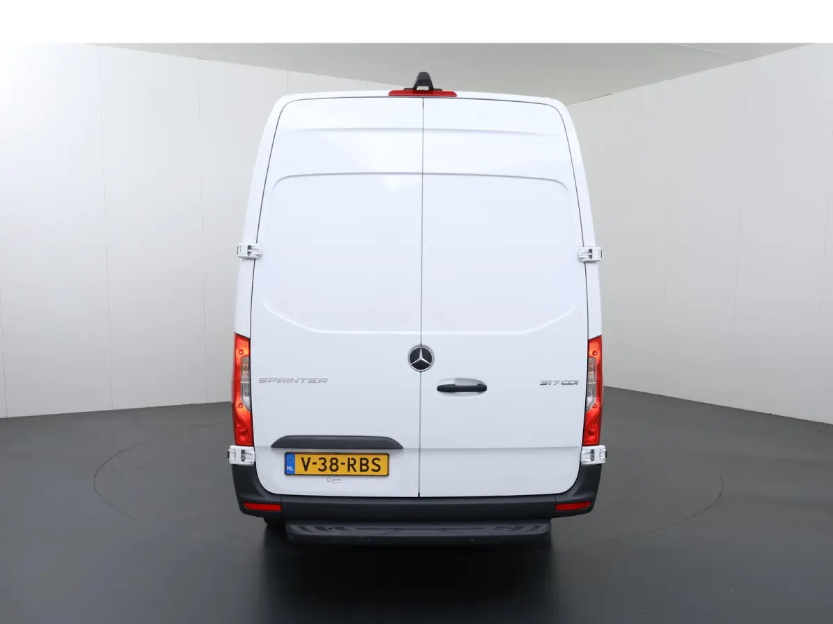 317 CDI | AUT. | L3 H2 | LED KOPLAMPEN | 3-ZITS | NAVIGATIE | PARKEERCAMERA | STOELVERWARMING | CERTIFIED