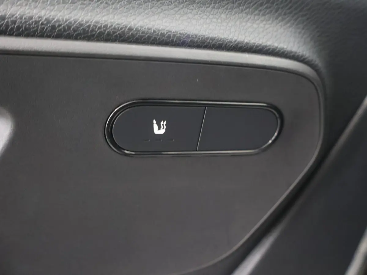 317 CDI | AUT. | L3 H2 | LED KOPLAMPEN | 3-ZITS | NAVIGATIE | PARKEERCAMERA | STOELVERWARMING | CERTIFIED