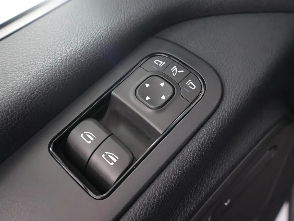 317 CDI | AUT. | L3 H2 | LED KOPLAMPEN | 3-ZITS | NAVIGATIE | PARKEERCAMERA | STOELVERWARMING | CERTIFIED
