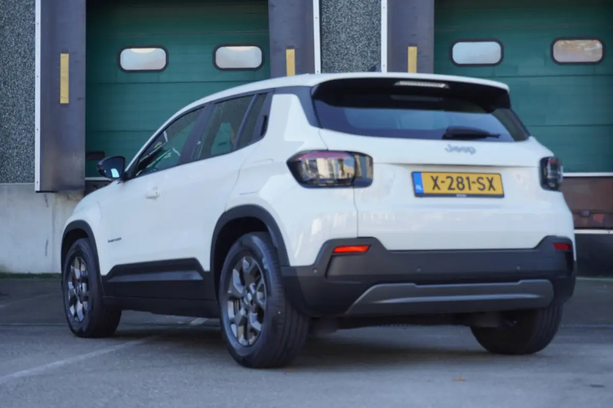 156pk Longitude 54 kWh | Apple CarPlay / Android Auto | Navigatie | PDC Achter