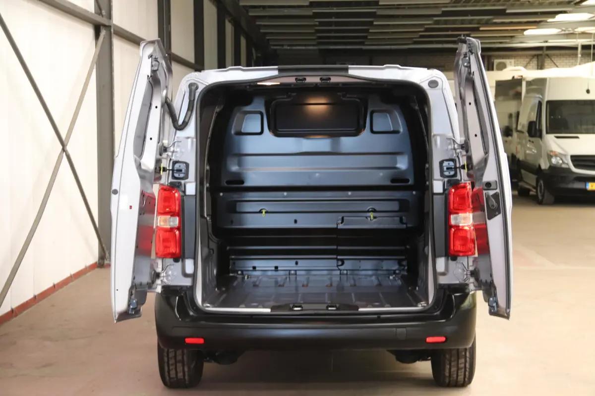 1.5 MULTIJET 120PK NIEUW Fiat Scudo 1.5 MULTIJET 120 COMPACT BUSINESS