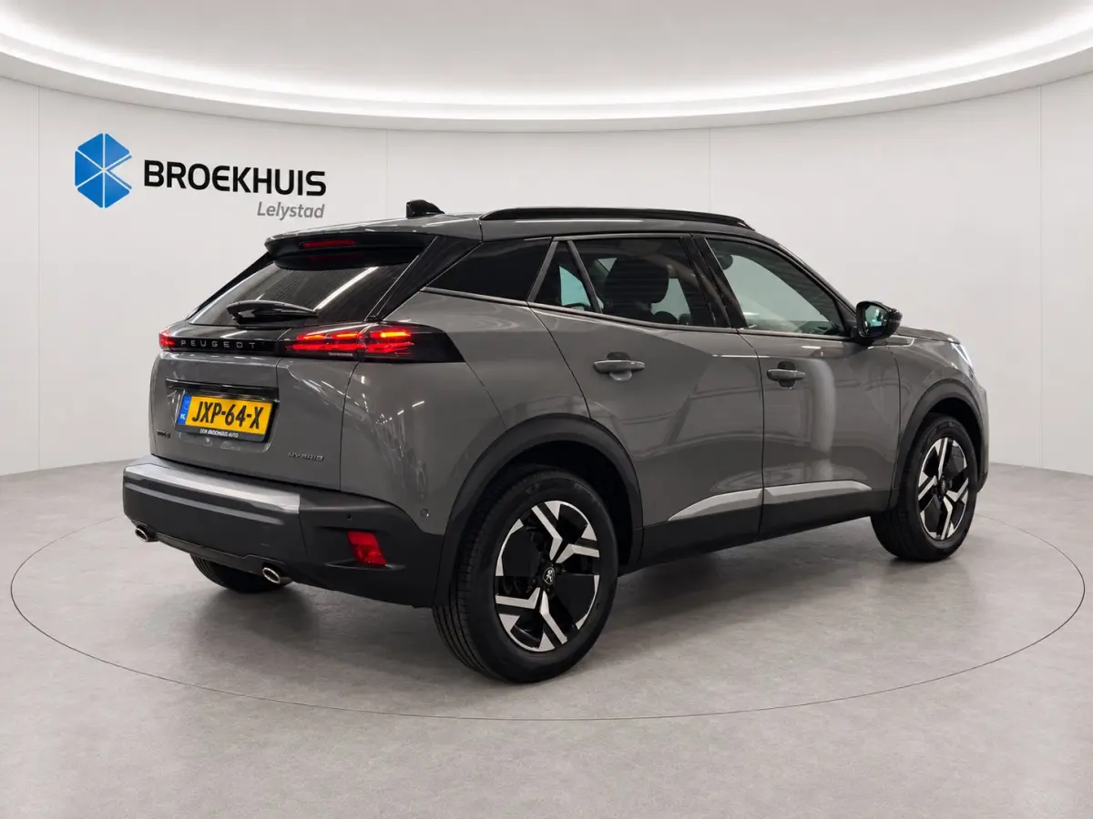 1.2 HYBRID 145PK ALLURE AUTOMAAT / TOT 8 JAAR GARANTIE / NAVI / LEDER / CLIMA / LED / PDC / 17" LMV / KEYLESS / 360 CAMERA / CRUISECONTROL / 1E EIGENAAR / NIEUWSTAAT !!