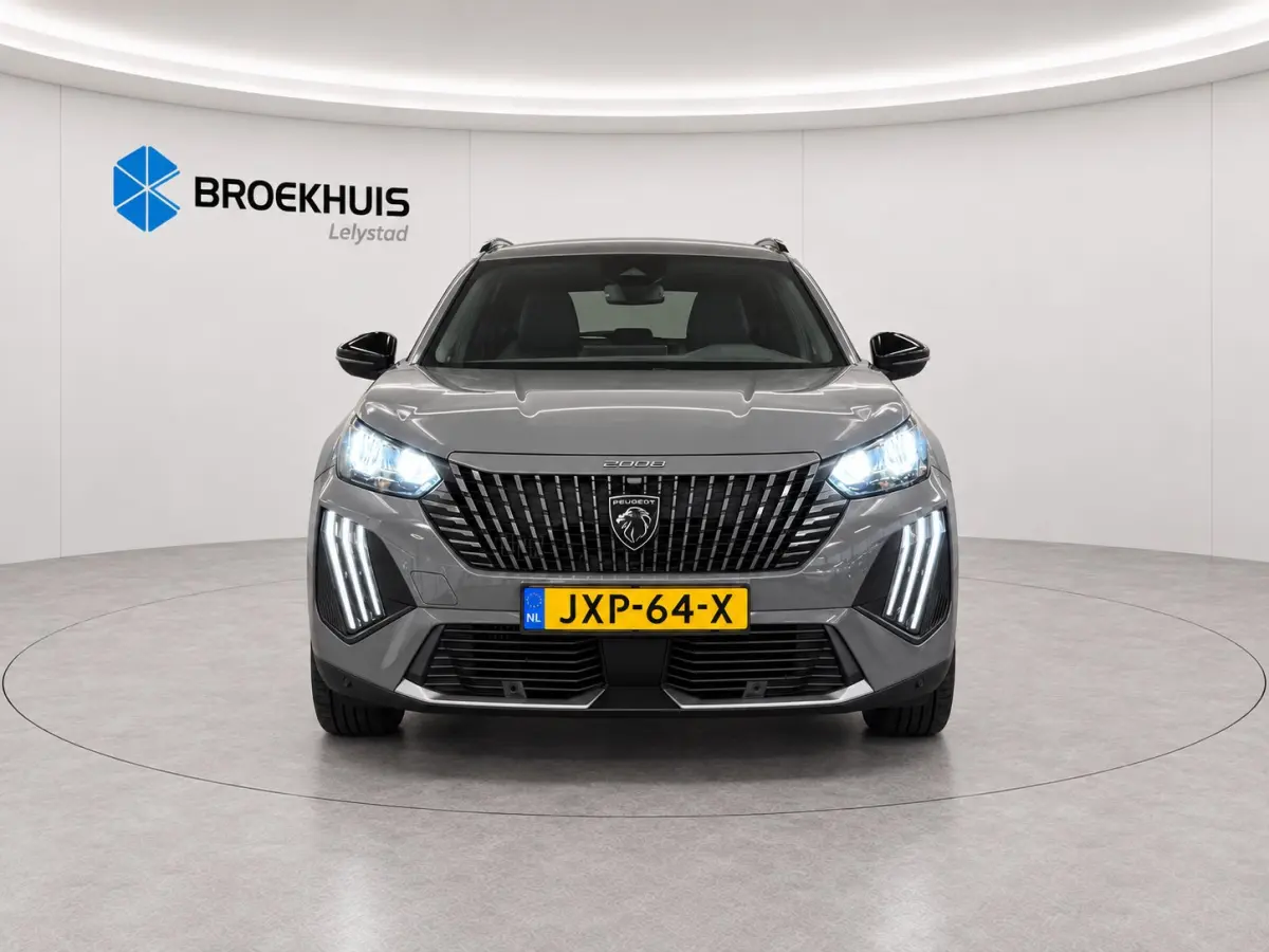 1.2 HYBRID 145PK ALLURE AUTOMAAT / TOT 8 JAAR GARANTIE / NAVI / LEDER / CLIMA / LED / PDC / 17" LMV / KEYLESS / 360 CAMERA / CRUISECONTROL / 1E EIGENAAR / NIEUWSTAAT !!