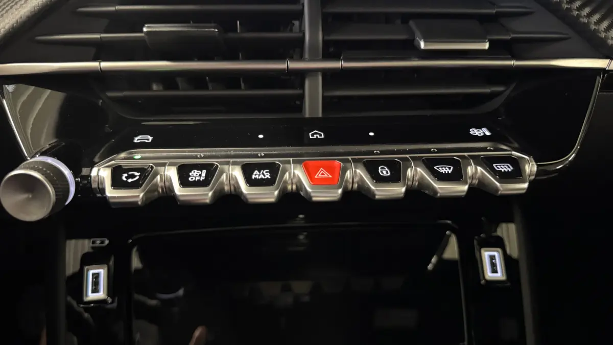 1.2 HYBRID 145PK ALLURE AUTOMAAT / TOT 8 JAAR GARANTIE / NAVI / LEDER / CLIMA / LED / PDC / 17" LMV / KEYLESS / 360 CAMERA / CRUISECONTROL / 1E EIGENAAR / NIEUWSTAAT !!