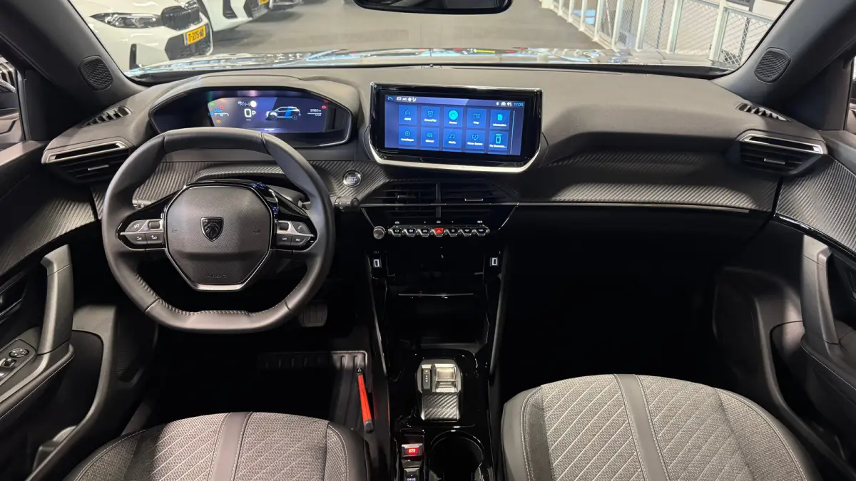 1.2 HYBRID 145PK ALLURE AUTOMAAT / TOT 8 JAAR GARANTIE / NAVI / LEDER / CLIMA / LED / PDC / 17" LMV / KEYLESS / 360 CAMERA / CRUISECONTROL / 1E EIGENAAR / NIEUWSTAAT !!