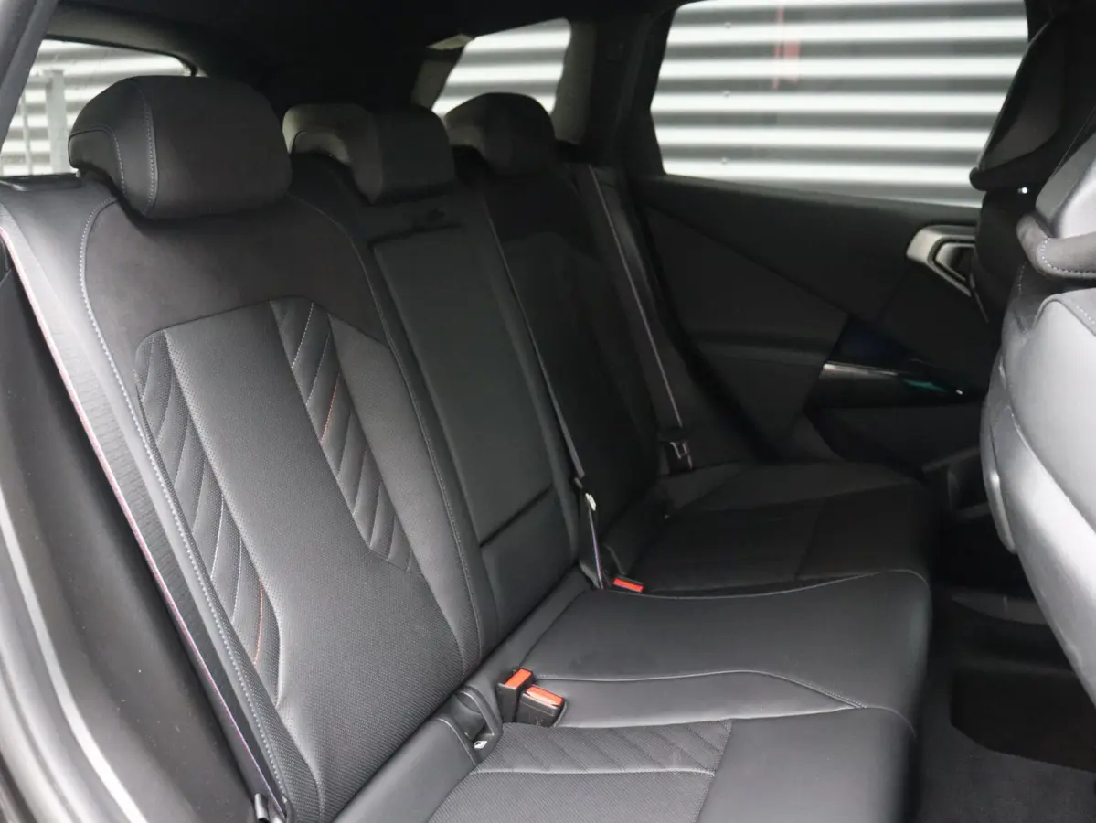 30e xDrive | M Sportpakket Pro | Panodak | Trekhaak | Driving Assistant Prof. | Head-Up | Parking Assistant Prof. | Harman Kardon | Elektr. Stoelen | Stuurwiel Verwarmd | 21'' LMV