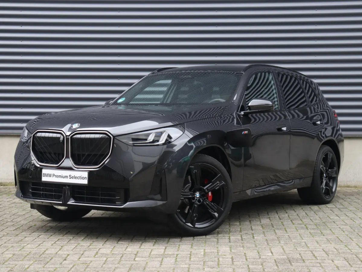 30e xDrive | M Sportpakket Pro | Panodak | Trekhaak | Driving Assistant Prof. | Head-Up | Parking Assistant Prof. | Harman Kardon | Elektr. Stoelen | Stuurwiel Verwarmd | 21'' LMV